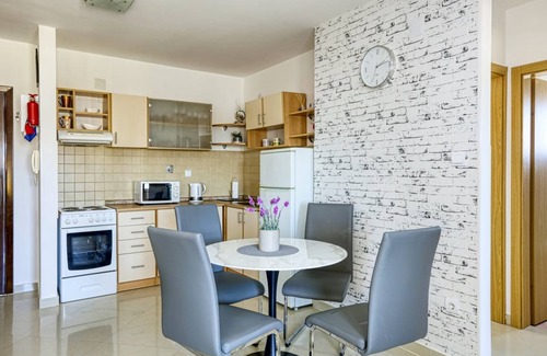 Pirovac Apartment | 41 m² Apartment ∙ 2 bedrooms ∙ 4 guests