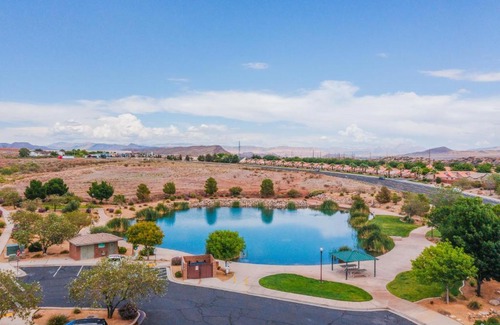 Washington House | 4178Escape to Coral Ridge2 PS4-pros, Lazy Boys, Games, and More!