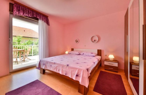 Rab Apartment | 42 m² Apartment ∙ 2 bedrooms ∙ 4 guests