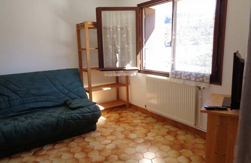 La Valla-en-Gier Cottage | 42 m² Cabin ∙ 1 bedroom ∙ 3 guests
