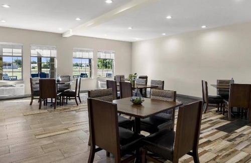 Westlake Hotel | 42 m² Hotel ∙ 127 guests