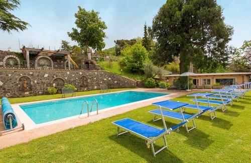 Rocca di Papa Villa | 420 m² Villa ∙ 5 bedrooms ∙ 13 guests