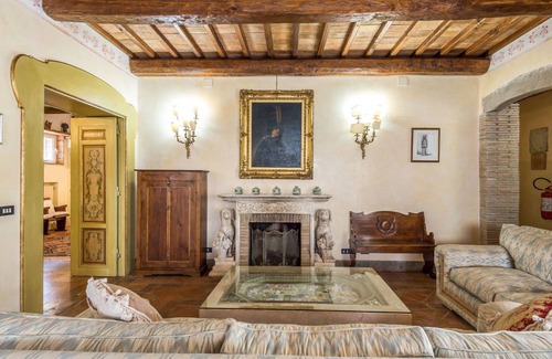 Rocca di Papa Villa | 420 m² Villa ∙ 5 bedrooms ∙ 13 guests