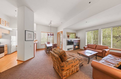 Olympic Valley Condo | 422 | Griller’s Retreat - 2BD King + Bunks. Pool!