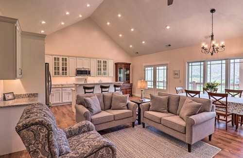 Candler House | 427 m² House ∙ 5 bedrooms ∙ 14 guests