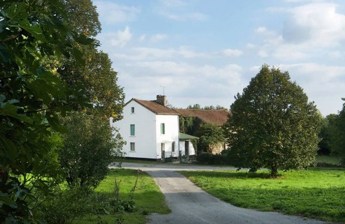 Dompierre-les-Eglises House | 430 m² House ∙ 6 bedrooms ∙ 18 guests