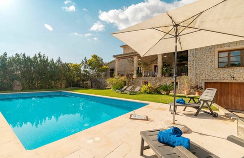 Mancor de la Vall Villa | 430 m² Villa ∙ 5 bedrooms ∙ 10 guests