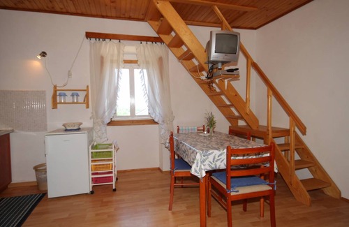 Veli Losinj Apartment | 44 m² Apartment ∙ 1 bedroom ∙ 2 guests