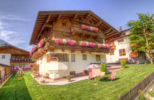 Neustift Im Stubaital Apartment | 44 m² Apartment ∙ 1 bedroom ∙ 3 guests