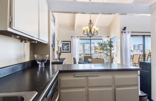 Channel Islands House | 4431GB Mandalay Bay Boat Dock & Views Home