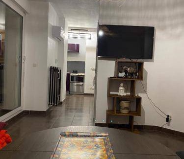 8th Arrondissement Apartment | 45 m² Apartment ∙ 1 bedroom ∙ 5 guests