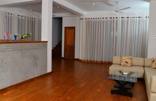 Unawatuna Resort | 45 m² Resort ∙ 6 bedrooms ∙ 14 guests