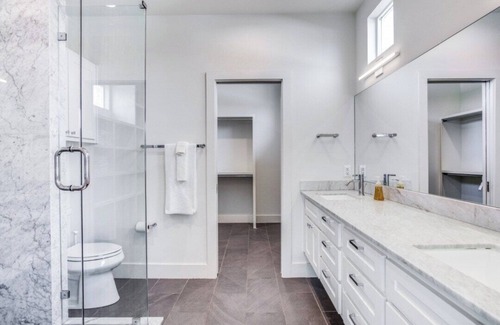 Oak Lawn House | 4508 unit D · DriemHouse | High design | Edge of Highland Park