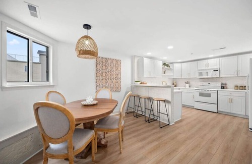 Midtown Ocean City Condo | 45th St Ocean Side Condo with pool