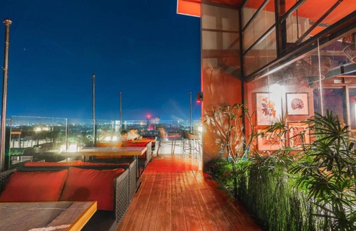 Mayangone Hotel | 46 m² Hotel ∙ 7 guests
