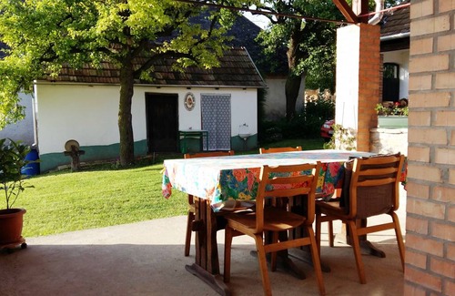 Dunaszentmiklos Resort | 46 m² Private room ∙ 3 bedrooms ∙ 6 guests