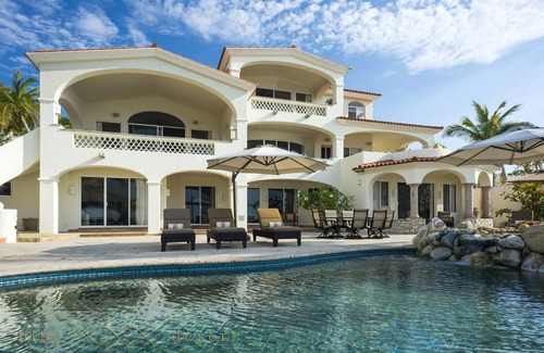 Rancho Cerro Colorado Villa | 465 m² Villa ∙ 5 bedrooms ∙ 12 guests