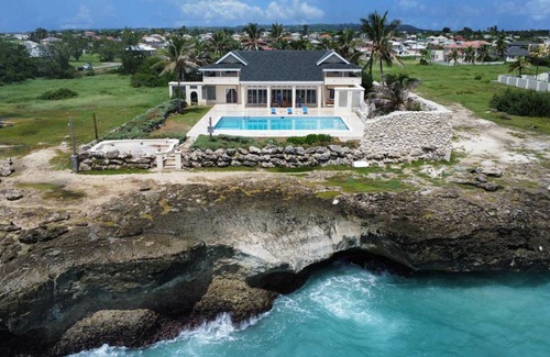Work Hall Villa | 465 m² Villa ∙ 5 bedrooms ∙ 10 guests