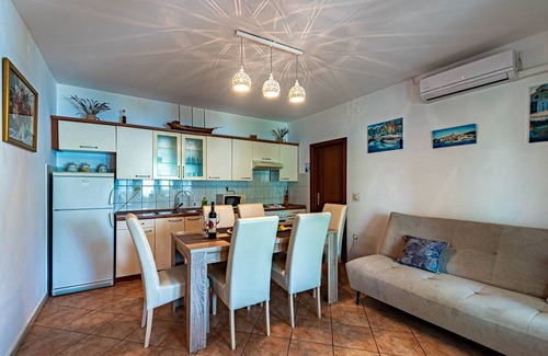 Cove Tri Zala (Zrnovo) Apartment | 47 m² Apartment ∙ 2 bedrooms ∙ 5 guests