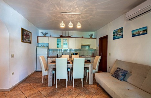 Cove Tri Zala (Zrnovo) Apartment | 47 m² Apartment ∙ 2 bedrooms ∙ 5 guests