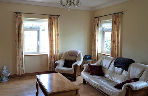 Kilmovee House | 480 m² House ∙ 5 bedrooms ∙ 13 guests