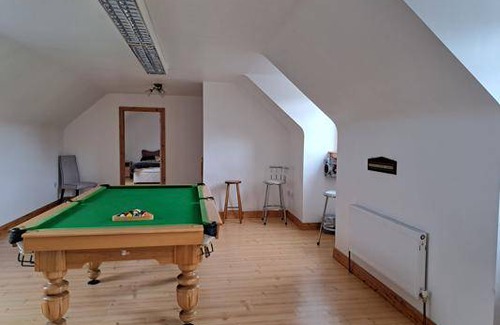 Kilmovee House | 480 m² House ∙ 5 bedrooms ∙ 13 guests