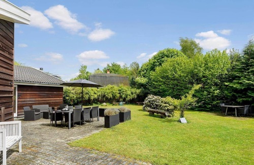 Ronne House | 4800 Rønne - Stampen Vej 2 Hus 24