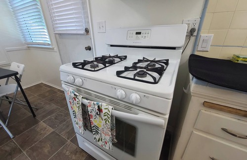 Old Town Apartment | 4B Private Unit Free Wi-Fi LAX Fantastic 1-bedroom apartment in Torrance Disney
