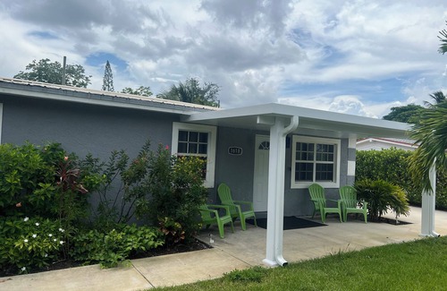 Central Fort Lauderdale House | 4BD/2BA Fort Lauderdale getaway w/WiFi and AC. Only few miles from beach