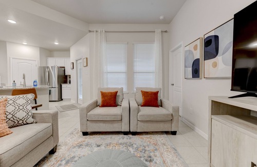 Temple House | 4bd/2ba minutes to Baylor Scott and White hospital and restaurants, shopping.
