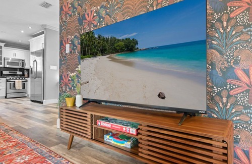 Plantation House | 4BD w/Heated Pool, Game Room & BBQ - Beach Nearby
