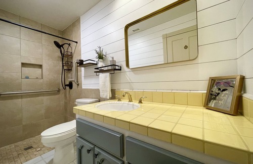 Rancho Bernardo House | 4beds 2.5baths 5min. drive to Rancho Bernardo Inn, Clubhouse, Starbucks, etc,.