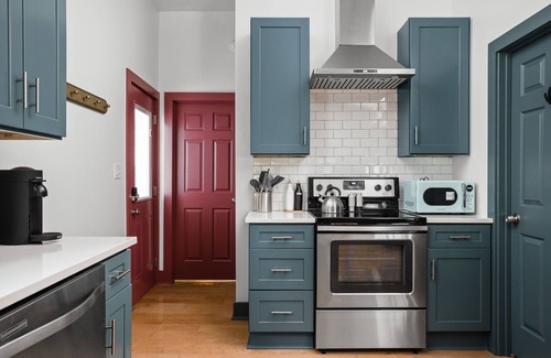 Indianapolis House | 4BR 2.5BA Home - Bates Hendricks, Downtown Indianapolis - Minutes to sites