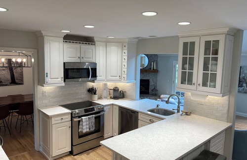 Fairfield House | 4BR/2.5BA Refuge Near University & Beach