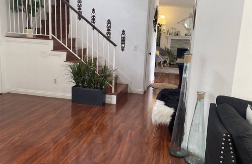 San Jacinto House | 4Br, 2100 sqft Beautiful Bungalow in San Jacinto, California. Near MSJC.