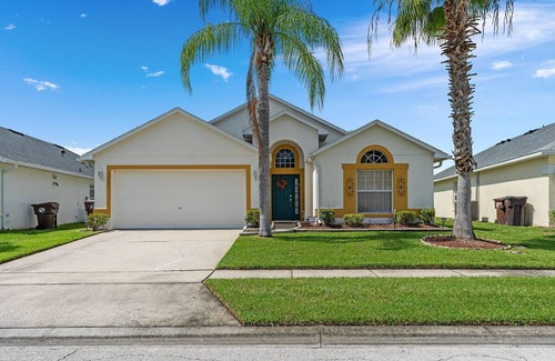 Liberty Village Villa | 4BR/3Bath Home, pool/spa, game room, lake view. Closer to ALL ATTRACTIONS