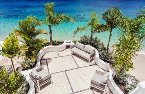 Clinketts Villa | 4BR Beachfront Property w/Private Pool-VFRAN