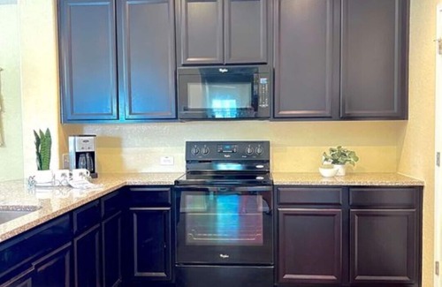 Medina Valley House | 4BR Boho Perfect for Families & Groups, Sleep 8, Ideal for Lackland AFB