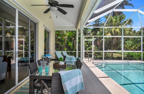 Crown Pointe House | 4BR+Den Lake-View Home with Private Pool in Charming Crown Pointe!