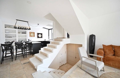 Neve Tzedek Condo | 4BR Family House in Neve Tsedek with Mamad by Holyguest