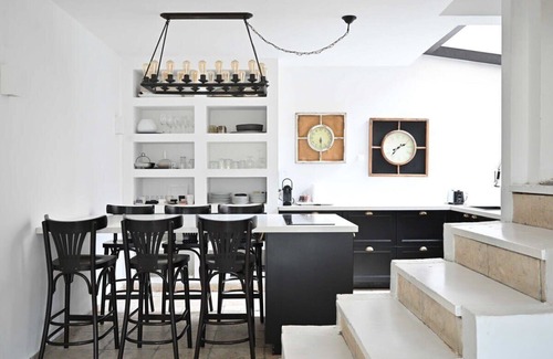 Neve Tzedek Condo | 4BR Family House in Neve Tsedek with Mamad by Holyguest