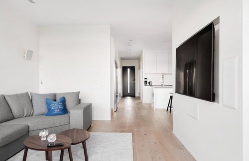 Nykoping Municipality Villa | 4BR Grand Villa with Garden