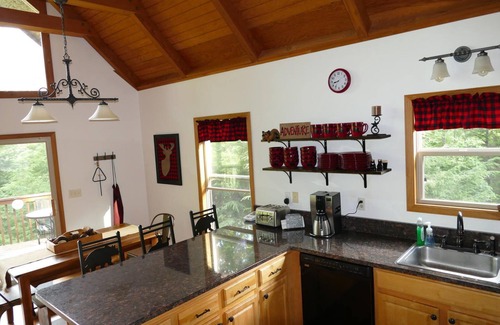 Crellin House | 4BR home in Yough Mtn Resort, sleeps 12. 15 min to Deep Creek Lake Resort