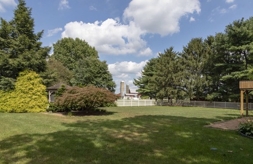 Witmer House | 4BR Home w/Country Setting & Farmland Views (Lancaster, PA, USA)