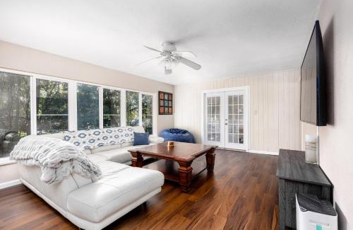Gainesville Apartment | 4BR House Next to Ben Hill Stadium