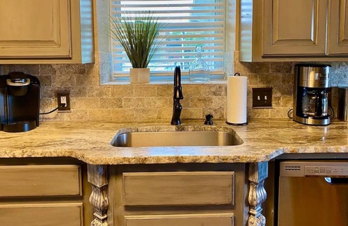 Hoyt House | 4BR Lakefront Home w/ a view! -Sleeps 9