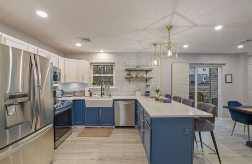Tobyhanna House | 4BR Poconos Escape w/Hot Tub, Game Room & PS5