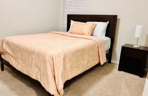 McNeil Villa | 4BR Retreat 15m Downtown and The Domain