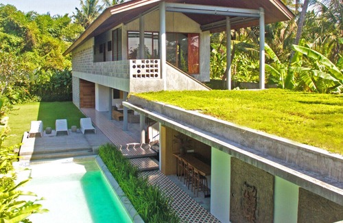 Saba Villa | 4BR VILLA EAST COAST BALI BEACH WALKING