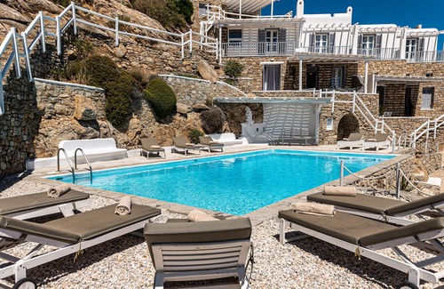 Psarou Villa | 4BR Villa Thelgo Mykonos I